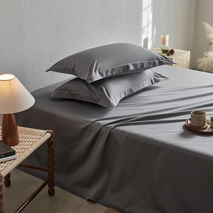 91家纺网 家纺一手货源 找家纺 轩和家居 2025新款50S贡缎长绒棉纯棉单床单单品床单床单单件 梦境灰