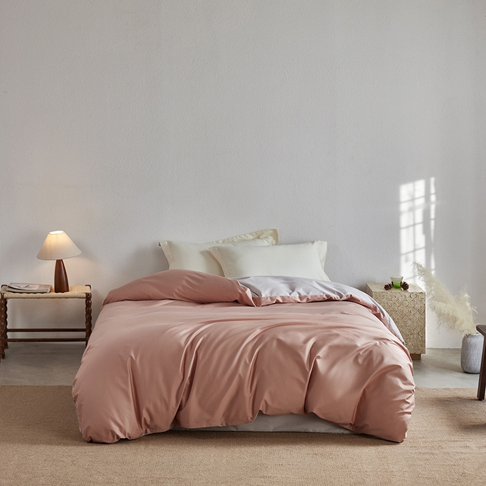 91家纺网 家纺一手货源 找家纺 轩和家居 2025新款50S贡缎长绒棉纯棉单被套单品被套被套单件 罗卡芙+迷雾灰