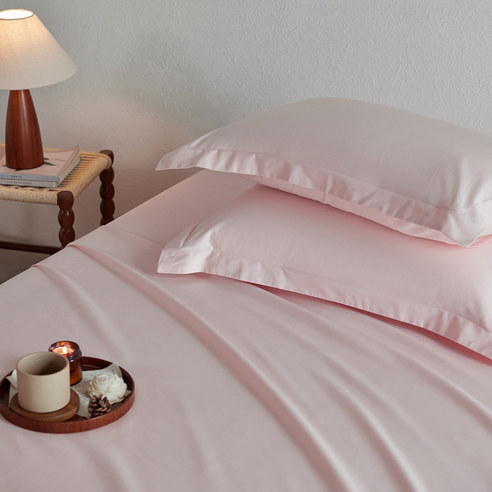 91家纺网 家纺一手货源 找家纺 轩和家居 2025新款50S贡缎长绒棉纯棉单枕套单品枕套枕套单件 夏恋粉