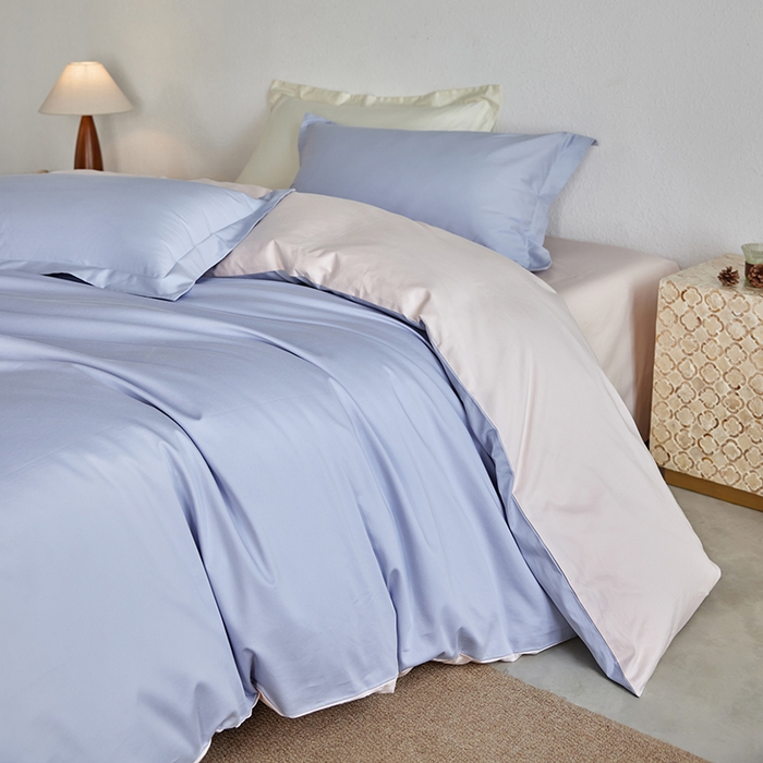 91家纺网 家纺一手货源 找家纺 轩和家居 2025新款50S贡缎长绒棉纯棉四件套 碧落蓝+夏恋粉