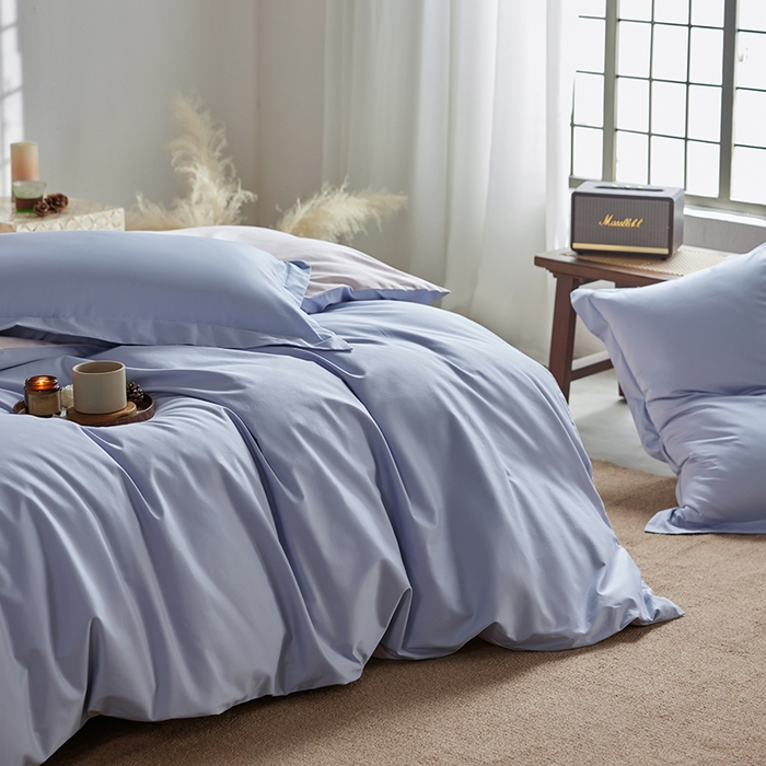 91家纺网 家纺一手货源 找家纺 轩和家居 2025新款50S贡缎长绒棉纯棉四件套 碧落蓝+夏恋粉