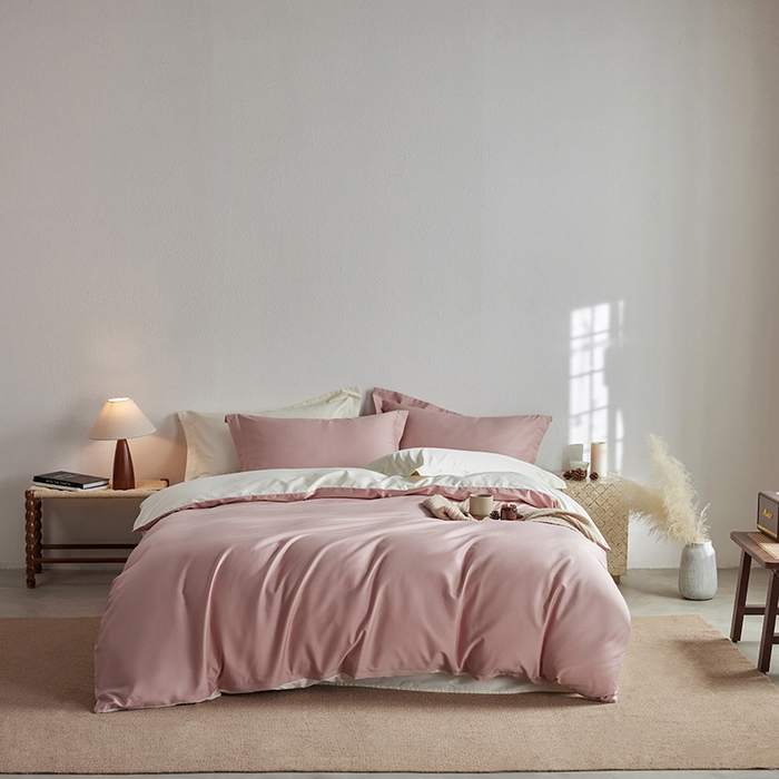 91家纺网 家纺一手货源 找家纺 轩和家居 2025新款50S贡缎长绒棉纯棉四件套 复古粉+奶芋黄