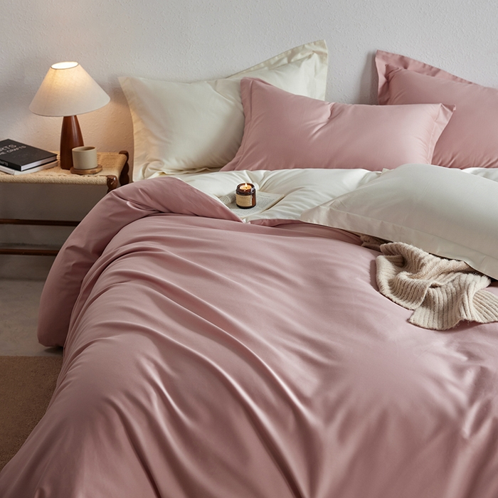 91家纺网 家纺一手货源 找家纺 轩和家居 2025新款50S贡缎长绒棉纯棉四件套 复古粉+奶芋黄