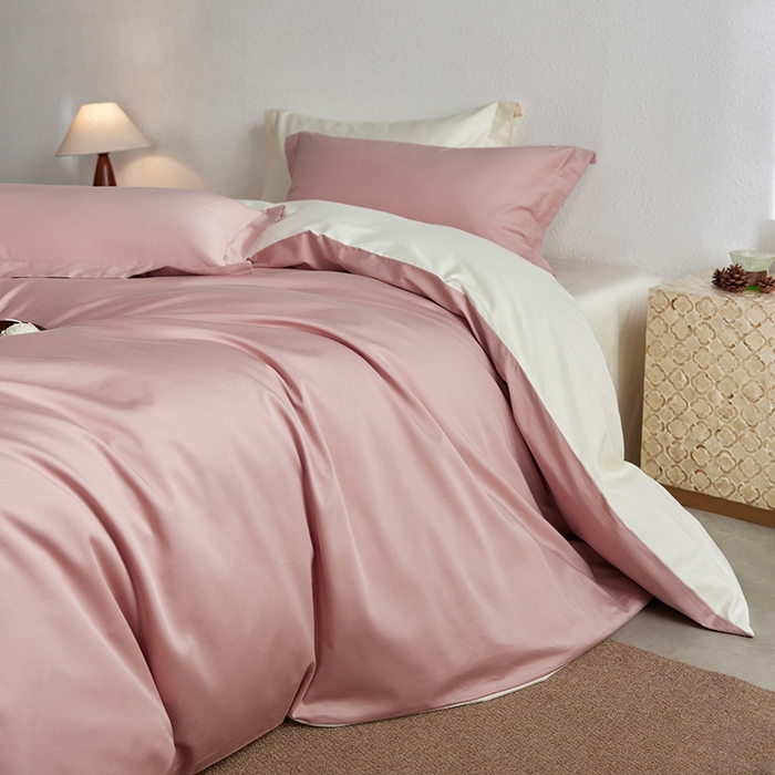 91家纺网 家纺一手货源 找家纺 轩和家居 2025新款50S贡缎长绒棉纯棉四件套 复古粉+奶芋黄