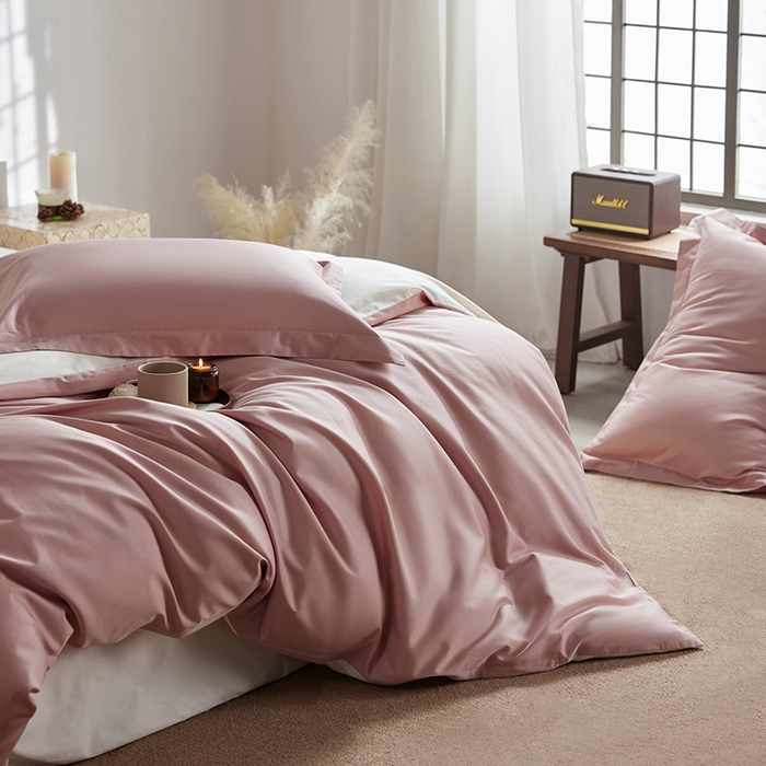 91家纺网 家纺一手货源 找家纺 轩和家居 2025新款50S贡缎长绒棉纯棉四件套 复古粉+奶芋黄