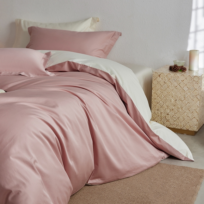 91家纺网 家纺一手货源 找家纺 轩和家居 2025新款50S贡缎长绒棉纯棉四件套 复古粉+奶芋黄