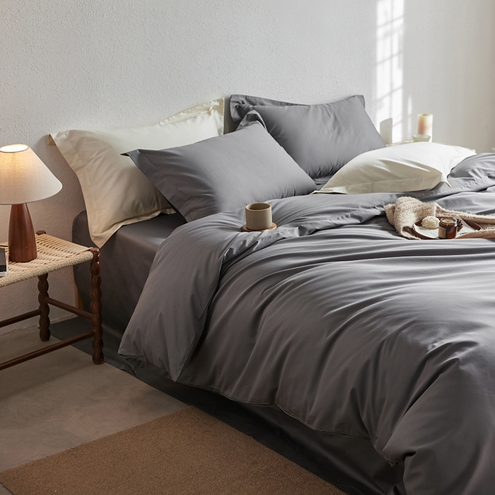 91家纺网 家纺一手货源 找家纺 轩和家居 2025新款50S贡缎长绒棉纯棉四件套 梦境灰