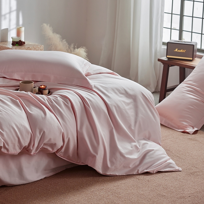 91家纺网 家纺一手货源 找家纺 轩和家居 2025新款50S贡缎长绒棉纯棉四件套 夏恋粉