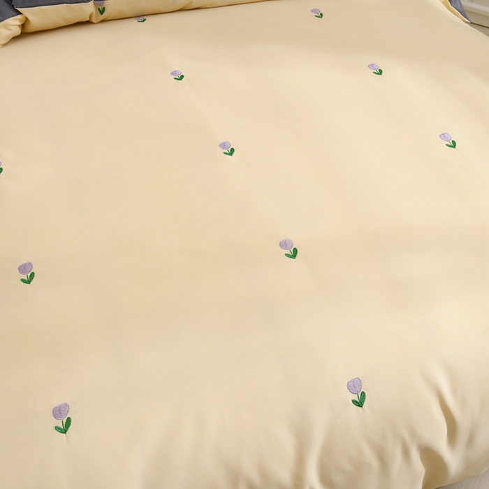 91家纺网 家纺一手货源 找家纺 推推家纺 2025新款刺绣水洗棉小清新四件套 郁金香-米驼+深灰