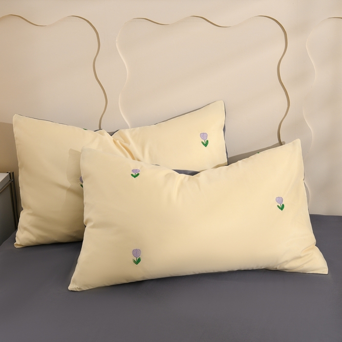 91家纺网 家纺一手货源 找家纺 推推家纺 2025新款刺绣水洗棉小清新四件套 郁金香-米驼+深灰