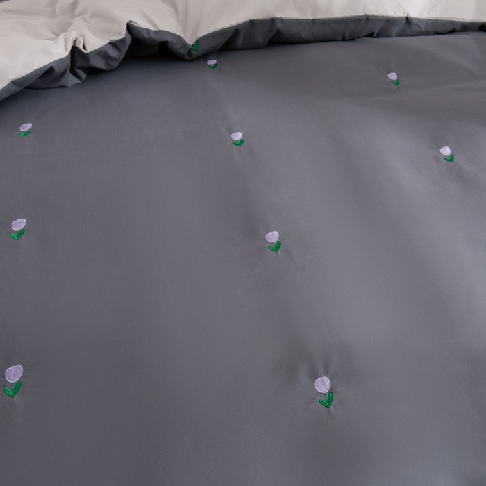 91家纺网 家纺一手货源 找家纺 推推家纺 2025新款刺绣水洗棉小清新四件套 郁金香-深灰+浅灰