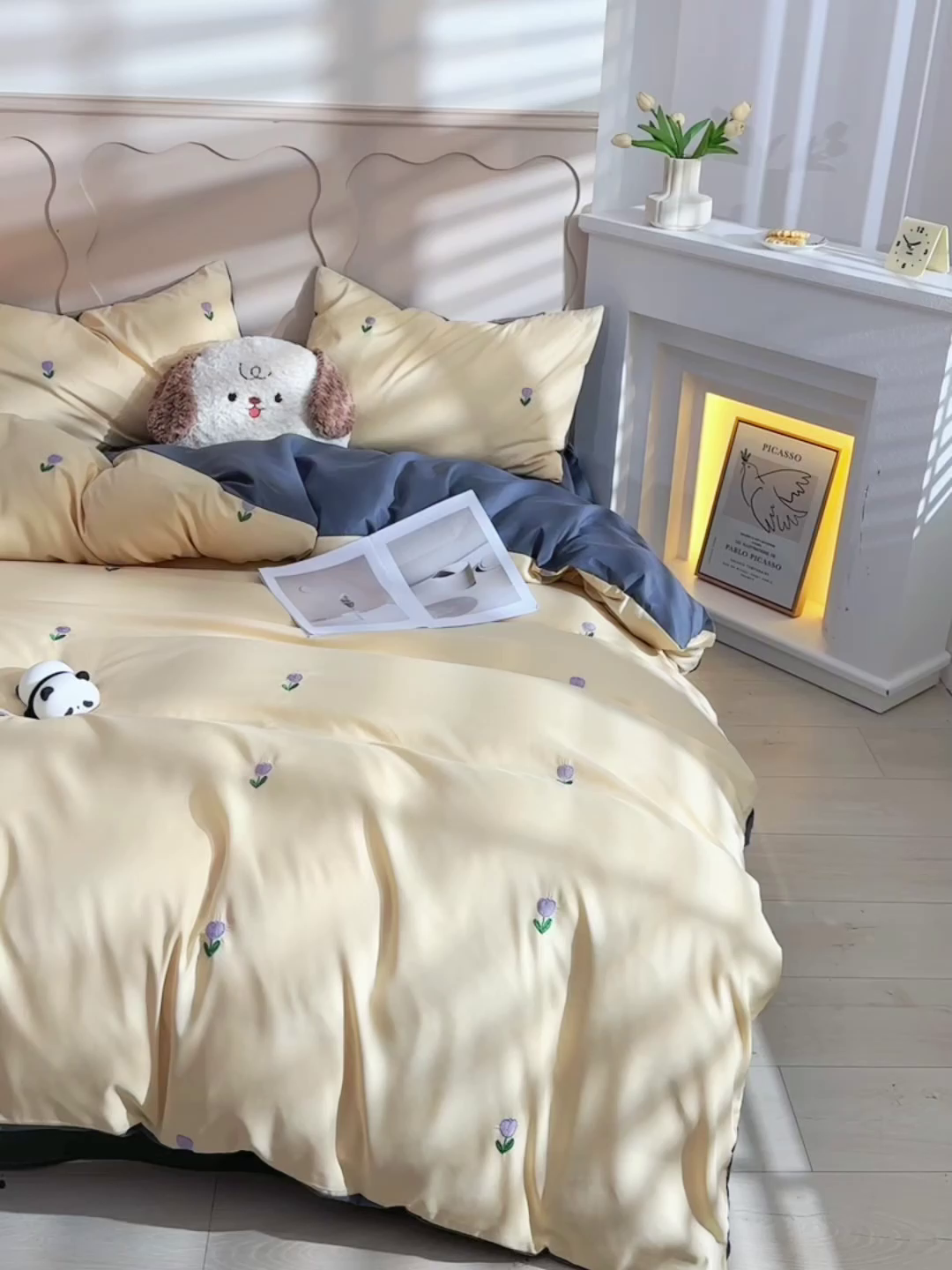 91家纺网 家纺一手货源 找家纺 推推家纺 2025新款刺绣水洗棉小清新四件套 郁金香-米驼+深灰