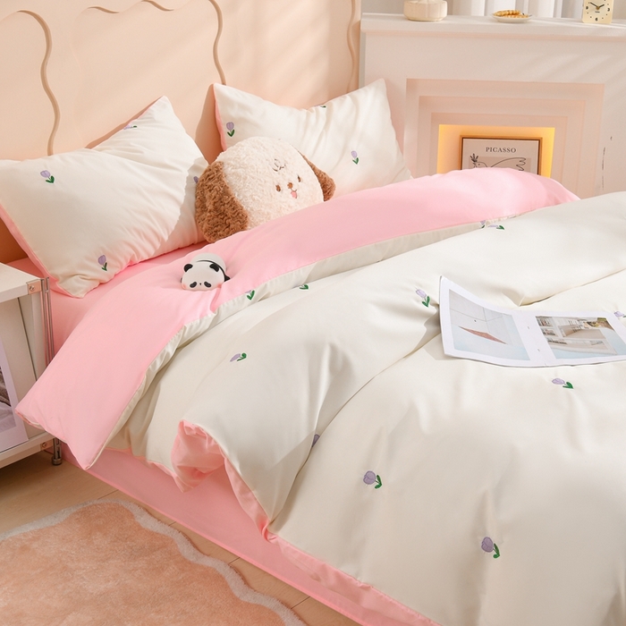 91家纺网 家纺一手货源 找家纺 推推家纺 2025新款刺绣水洗棉小清新四件套 郁金香-米白+浅玉