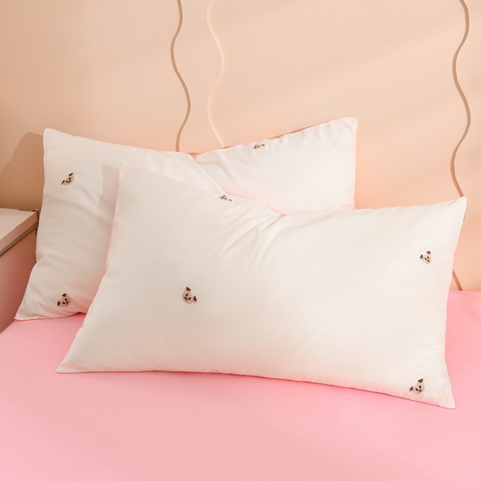 91家纺网 家纺一手货源 找家纺 推推家纺 2025新款刺绣水洗棉小清新四件套 熊头-米白+浅玉