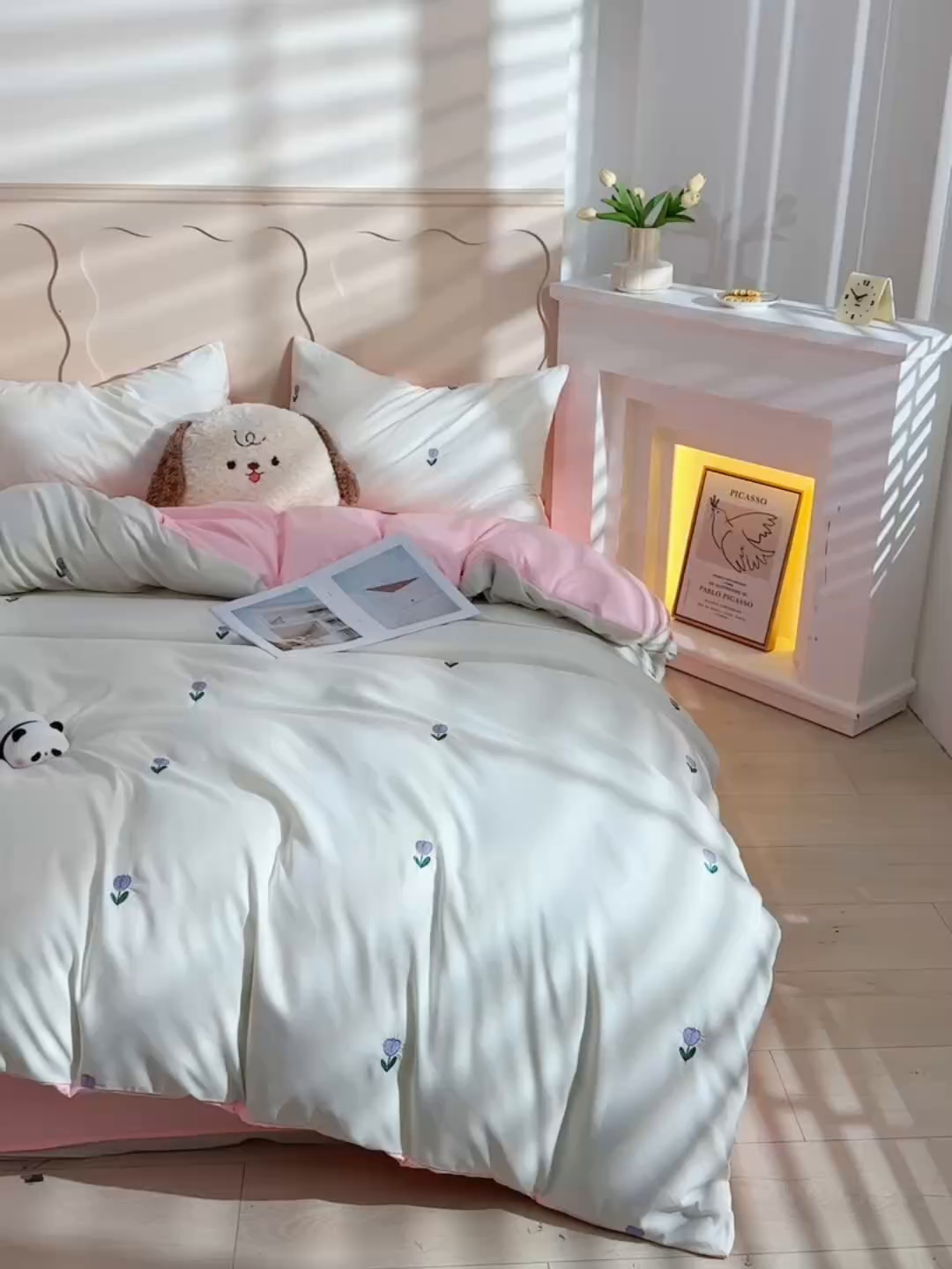 91家纺网 家纺一手货源 找家纺 推推家纺 2025新款刺绣水洗棉小清新四件套 郁金香-米白+浅玉