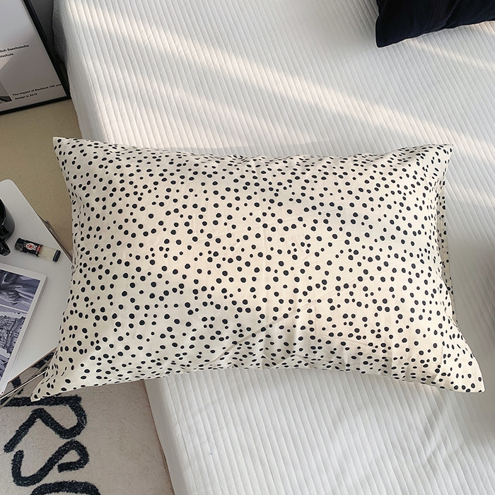 91家纺网 家纺一手货源 找家纺 柚可家居 2024新款活性印花单枕套-黑白系列 点点