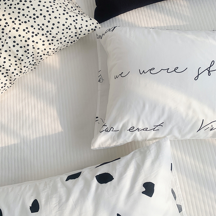 91家纺网 家纺一手货源 找家纺 柚可家居 2024新款活性印花单枕套-黑白系列 点点