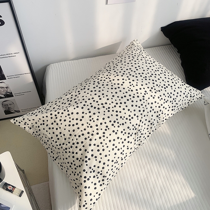 91家纺网 家纺一手货源 找家纺 柚可家居 2024新款活性印花单枕套-黑白系列 点点