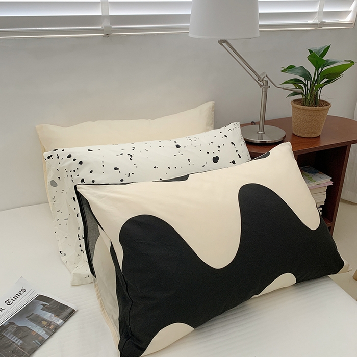 91家纺网 家纺一手货源 找家纺 柚可家居 2024新款活性印花单枕套-黑白系列 波纹单枕套