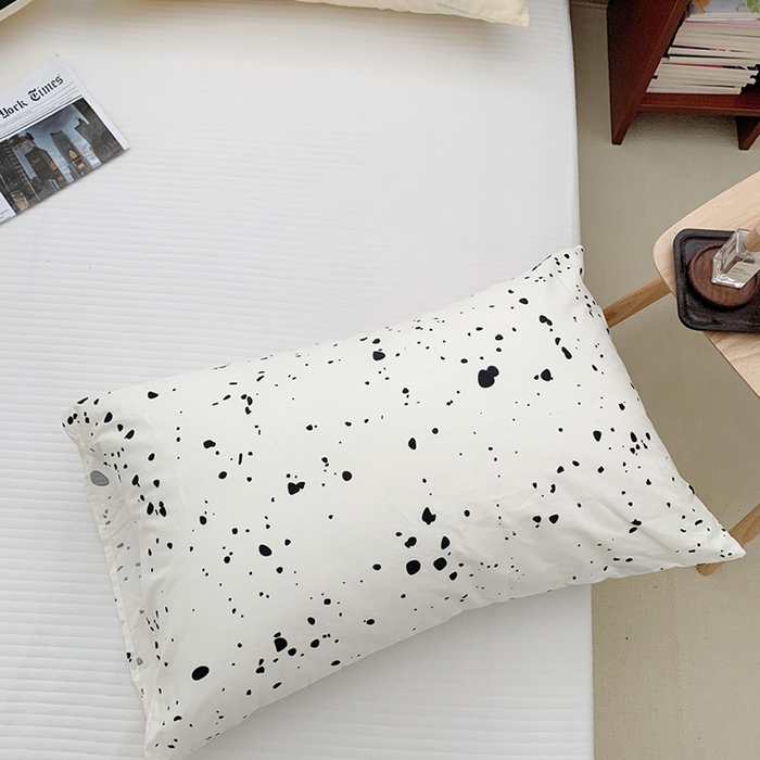 91家纺网 家纺一手货源 找家纺 柚可家居 2024新款活性印花单枕套-黑白系列 墨点单枕套