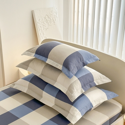 91家纺网 家纺一手货源 找家纺 凌云2025新款13372全棉枕套儿童学生成人枕头套 蓝大格