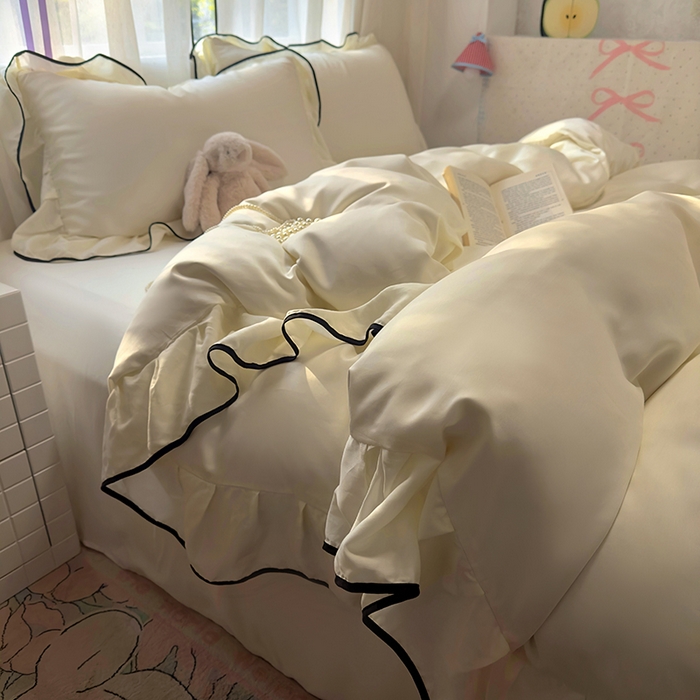 91家纺网 家纺一手货源 找家纺 爱彼家纺 2025春夏新款夏季凉感冰丝花边四件套 冰丝花边款-奶白