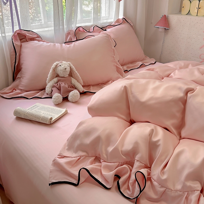 91家纺网 家纺一手货源 找家纺 爱彼家纺 2025春夏新款夏季凉感冰丝花边四件套 冰丝花边款-樱桃粉