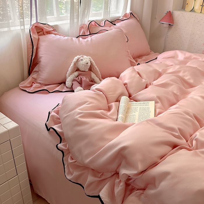 91家纺网 家纺一手货源 找家纺 爱彼家纺 2025春夏新款夏季凉感冰丝花边四件套 冰丝花边款-樱桃粉