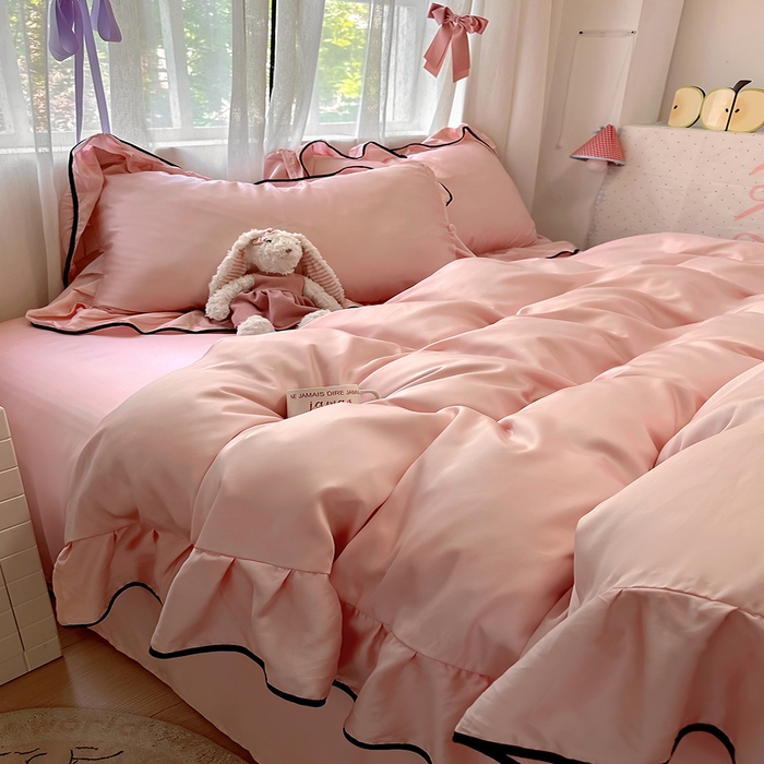 91家纺网 家纺一手货源 找家纺 爱彼家纺 2025春夏新款夏季凉感冰丝花边四件套 冰丝花边款-樱桃粉