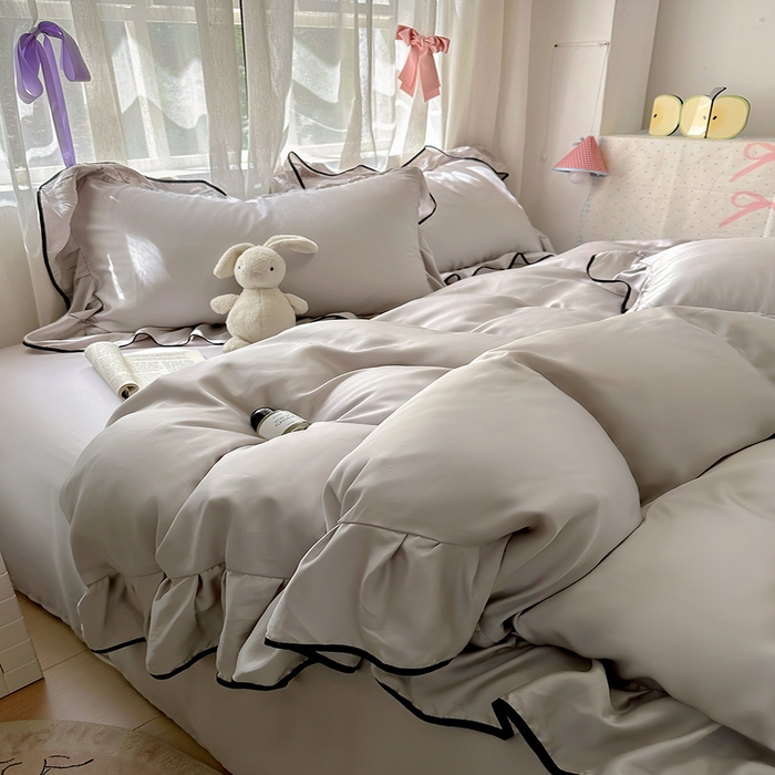 91家纺网 家纺一手货源 找家纺 爱彼家纺 2025春夏新款夏季凉感冰丝花边四件套 冰丝花边款-月影灰