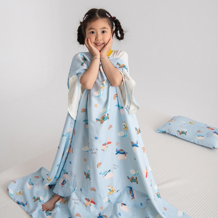 91家纺网 家纺一手货源 找家纺 嗨皮宝贝 2025新款A类全棉纱布睡袋婴儿薄款夏季宝宝儿童春秋防踢被神器四季通用护肚 飞行派对-蓝