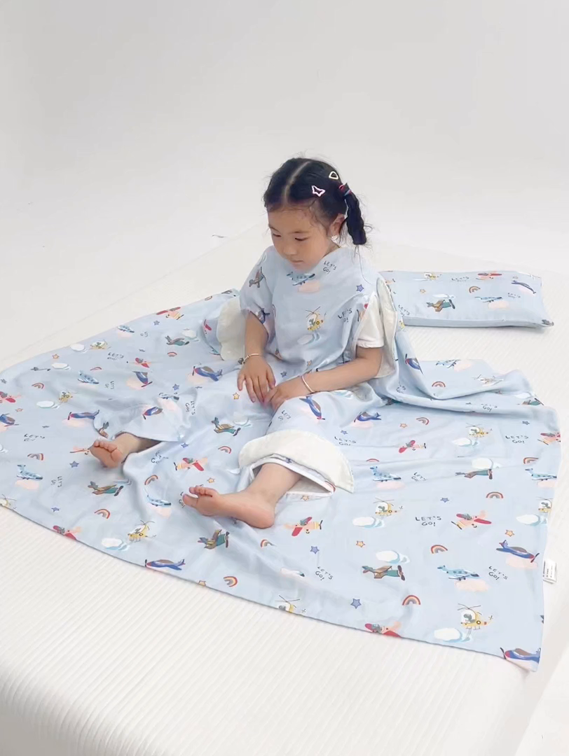 91家纺网 家纺一手货源 找家纺 嗨皮宝贝 2025新款A类全棉纱布睡袋婴儿薄款夏季宝宝儿童春秋防踢被神器四季通用护肚 飞行派对-蓝