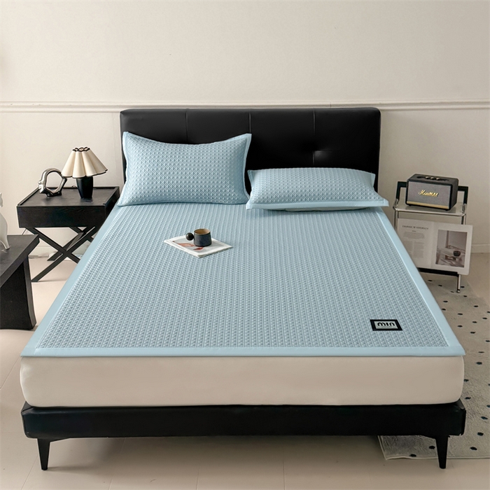 91家纺网 家纺一手货源 找家纺 耐思家纺 2025新款MIN豆豆凉席空调席系列-床席款 MIN冰豆豆-冰晶蓝-床席款