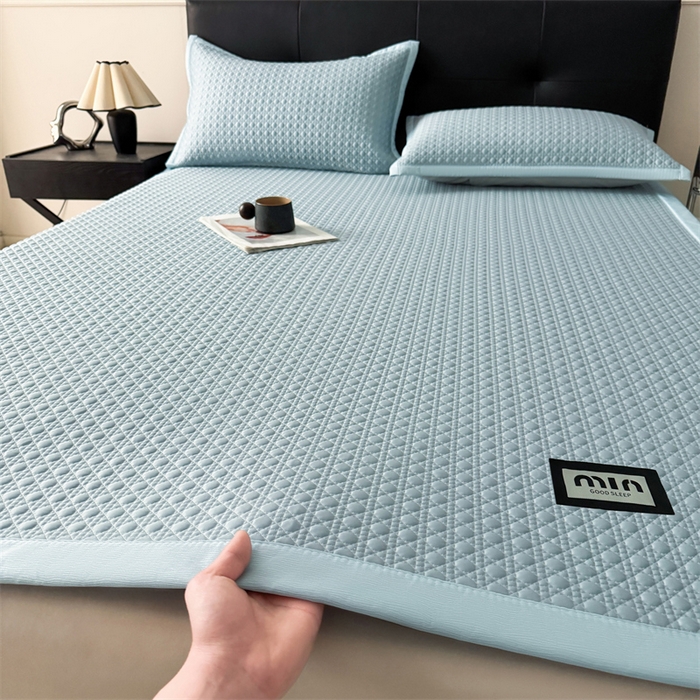 91家纺网 家纺一手货源 找家纺 耐思家纺 2025新款MIN豆豆凉席空调席系列-床席款 MIN冰豆豆-冰晶蓝-床席款