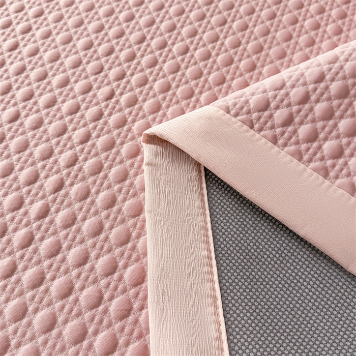 91家纺网 家纺一手货源 找家纺 耐思家纺 2025新款MIN豆豆凉席空调席系列-床席款 MIN冰豆豆-豆沙粉-床席款