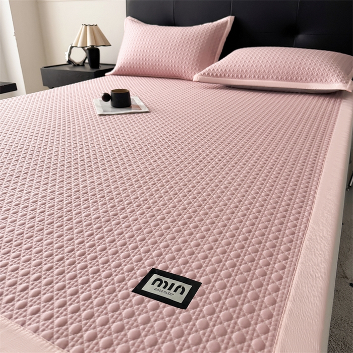 91家纺网 家纺一手货源 找家纺 耐思家纺 2025新款MIN豆豆凉席空调席系列-床席款 MIN冰豆豆-豆沙粉-床席款