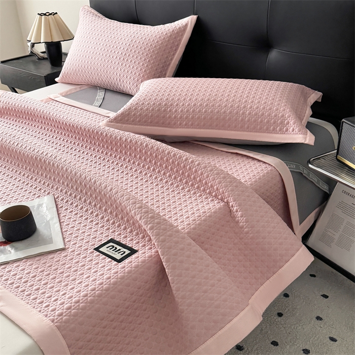 91家纺网 家纺一手货源 找家纺 耐思家纺 2025新款MIN豆豆凉席空调席系列-床席款 MIN冰豆豆-豆沙粉-床席款