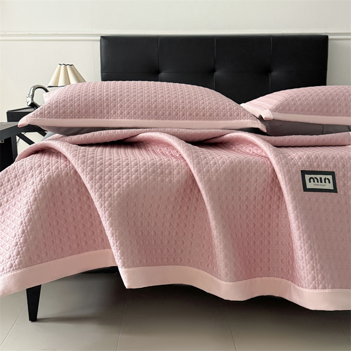 91家纺网 家纺一手货源 找家纺 耐思家纺 2025新款MIN豆豆凉席空调席系列-床席款 MIN冰豆豆-豆沙粉-床席款