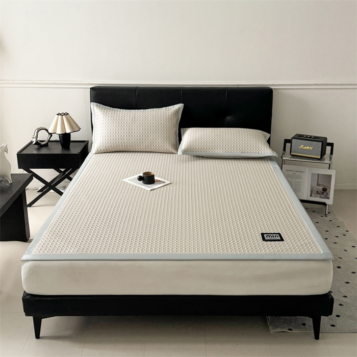 91家纺网 家纺一手货源 找家纺 耐思家纺 2025新款MIN豆豆凉席空调席系列-床席款 MIN冰豆豆-麦卡其-床席款