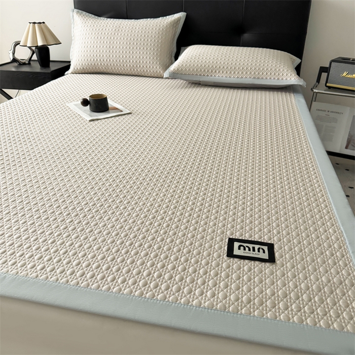 91家纺网 家纺一手货源 找家纺 耐思家纺 2025新款MIN豆豆凉席空调席系列-床席款 MIN冰豆豆-麦卡其-床席款