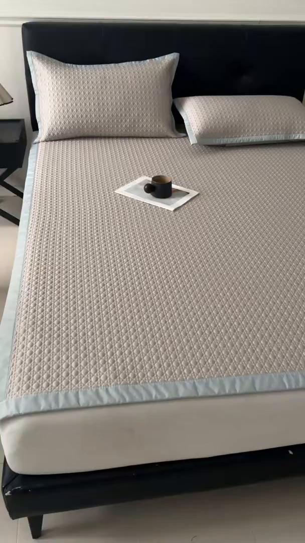 91家纺网 家纺一手货源 找家纺 耐思家纺 2025新款MIN豆豆凉席空调席系列-床席款 MIN冰豆豆-麦卡其-床席款