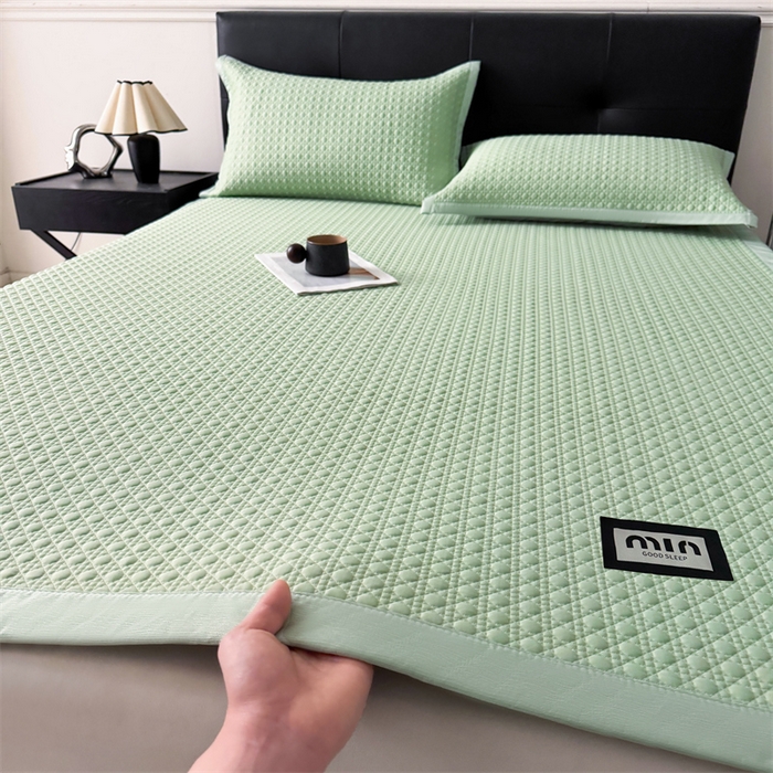 91家纺网 家纺一手货源 找家纺 耐思家纺 2025新款MIN豆豆凉席空调席系列-床席款 MIN冰豆豆-月光绿-床席款