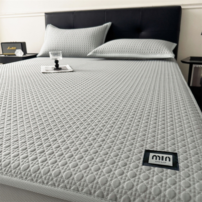 91家纺网 家纺一手货源 找家纺 耐思家纺 2025新款MIN豆豆凉席空调席系列-床笠款 MIN冰豆豆-冰川灰-床笠款