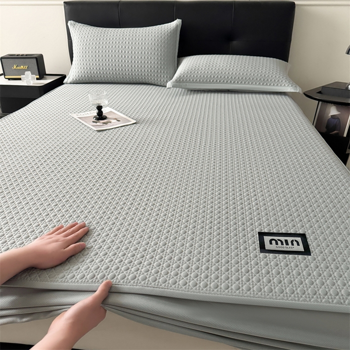 91家纺网 家纺一手货源 找家纺 耐思家纺 2025新款MIN豆豆凉席空调席系列-床笠款 MIN冰豆豆-冰川灰-床笠款