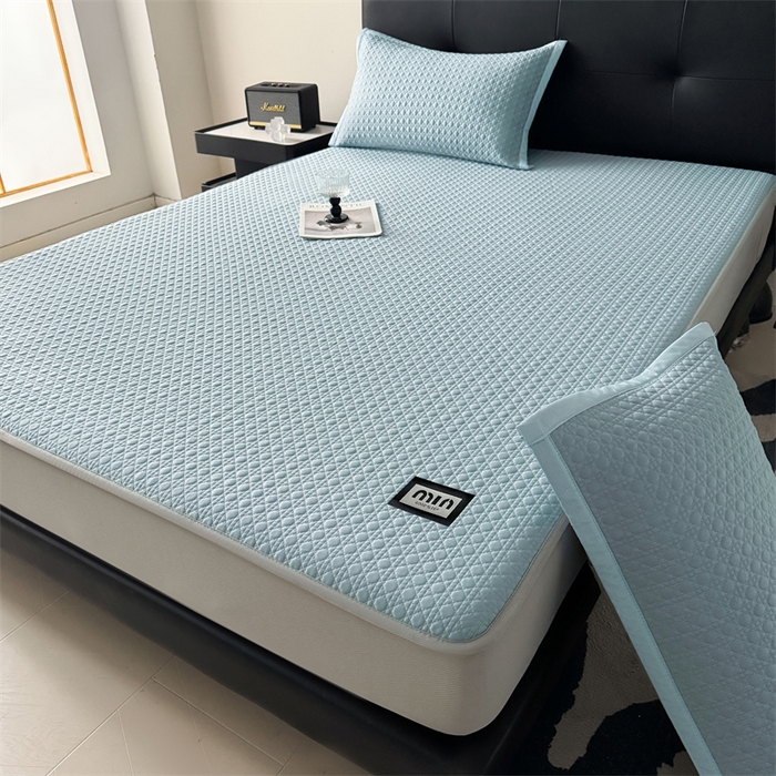 91家纺网 家纺一手货源 找家纺 耐思家纺 2025新款MIN豆豆凉席空调席系列-床笠款 MIN冰豆豆-冰晶蓝-床笠款