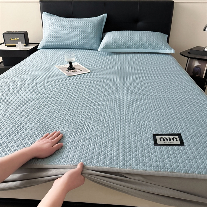 91家纺网 家纺一手货源 找家纺 耐思家纺 2025新款MIN豆豆凉席空调席系列-床笠款 MIN冰豆豆-冰晶蓝-床笠款