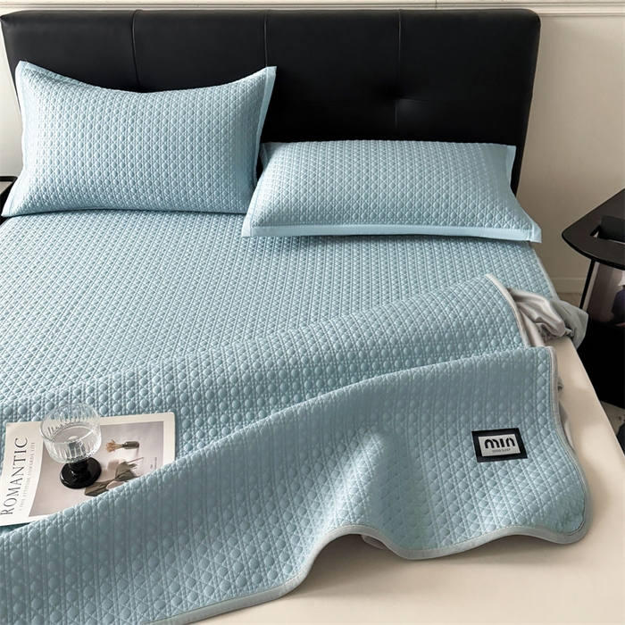 91家纺网 家纺一手货源 找家纺 耐思家纺 2025新款MIN豆豆凉席空调席系列-床笠款 MIN冰豆豆-冰晶蓝-床笠款