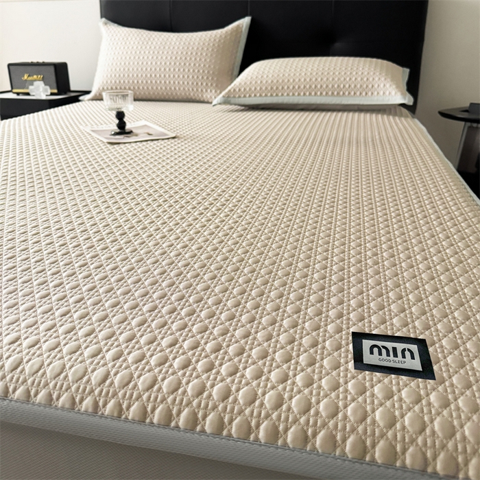 91家纺网 家纺一手货源 找家纺 耐思家纺 2025新款MIN豆豆凉席空调席系列-床笠款 MIN冰豆豆-麦卡其-床笠款