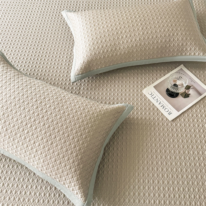 91家纺网 家纺一手货源 找家纺 耐思家纺 2025新款MIN豆豆凉席空调席系列-床笠款 MIN冰豆豆-麦卡其-床笠款