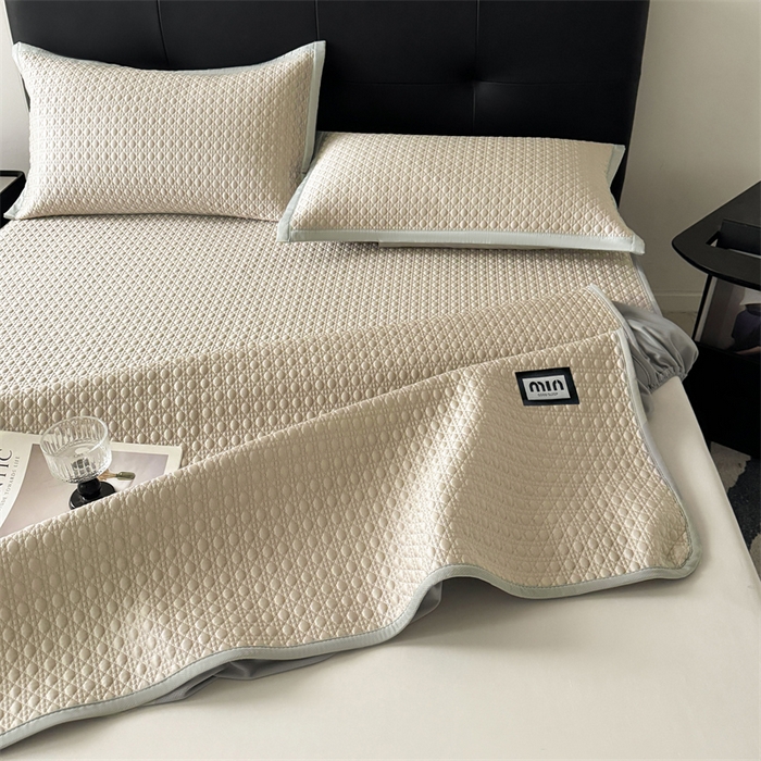91家纺网 家纺一手货源 找家纺 耐思家纺 2025新款MIN豆豆凉席空调席系列-床笠款 MIN冰豆豆-麦卡其-床笠款